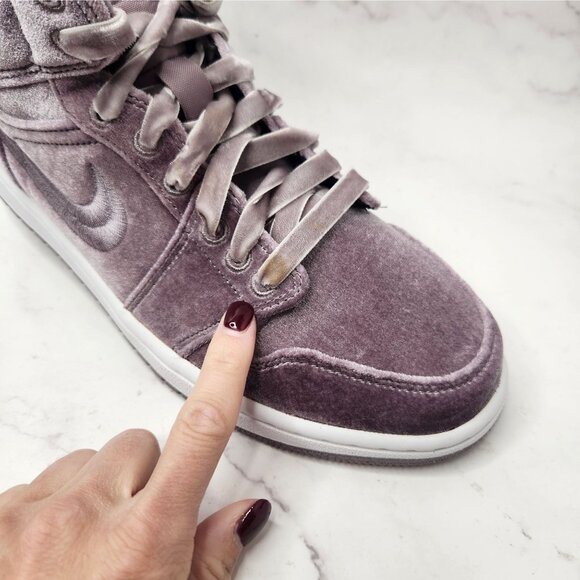 Nike Air Jordan 1 Mid SE Purple Velvet Sneakers Shoes DQ8397-500 Women's 9 - Picture 9 of 10